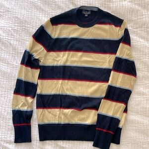 100% extra fine Merino Wool long sleeve shirt. Size:small